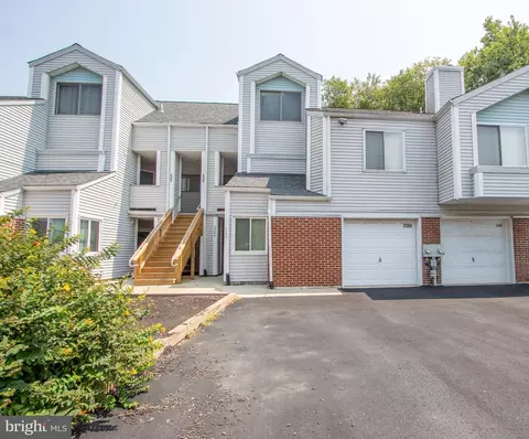 2304 Creekside Dr #44, Newark, DE 19711