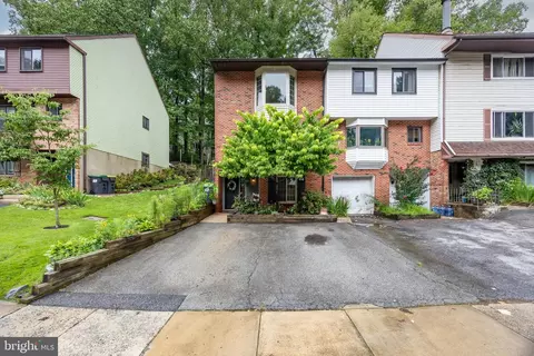 46 Helios Ct, Newark, DE 19711