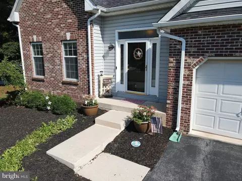 465 Haystack Dr, Newark, DE 19711 photo 2