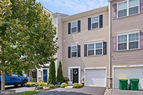871 Lissicasey Loop, Middletown, DE 19709 photo 3