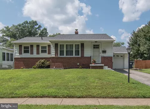 114 Phyllis Dr, Newark, DE 19711
