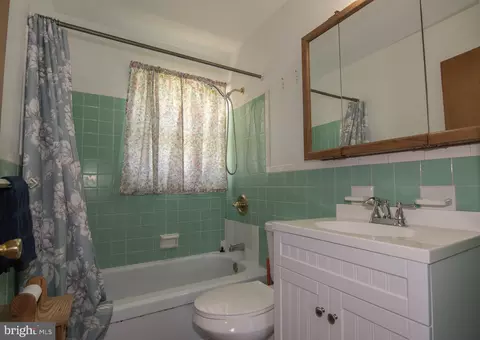 114 Phyllis Dr, Newark, DE 19711 photo 21