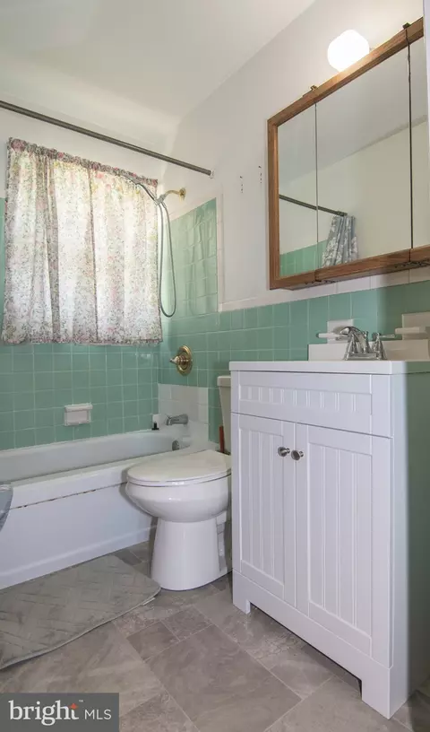114 Phyllis Dr, Newark, DE 19711 photo 22