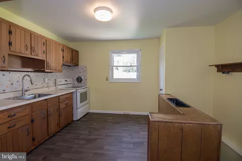 114 Phyllis Dr, Newark, DE 19711 photo 7