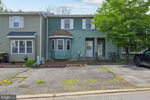 244 Green Ln, Newark, DE 19711