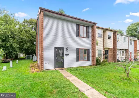 429 Summer Park Cres, Newark, DE 19702