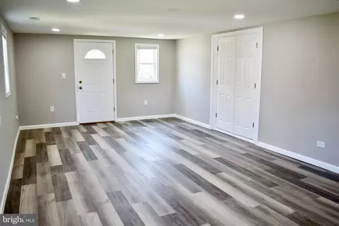 Living - 2 Emerson Pl, Newark, DE 19702 photo 1 of 2