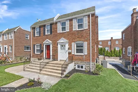 1905 Maple St, Wilmington, DE 19805