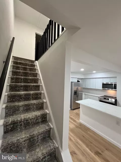 Entry Way - 1504 Barnaby St, Newark, DE 19702 photo 3 of 6