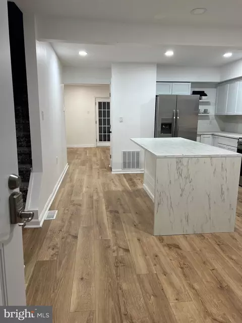 Entry Way - 1504 Barnaby St, Newark, DE 19702 photo 1 of 6