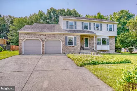 102 Woodland Rd, Newark, DE 19702