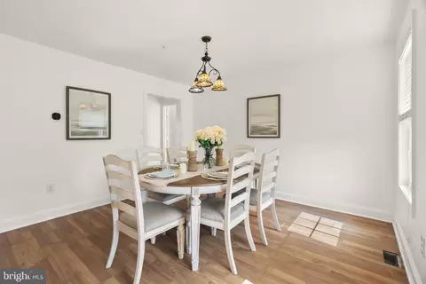 Dining - 7 Renee Ct, Newark, DE 19713 photo 1 of 5