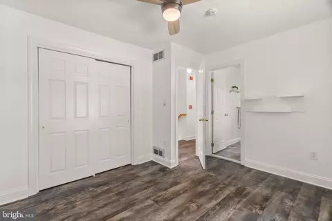 Entry Way - 7 Renee Ct, Newark, DE 19713 photo 10 of 12