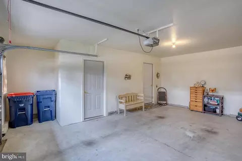 Entry Way - 508 Twining Ln, Middletown, DE 19709 photo 6 of 6