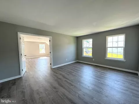 Living - 9 Robert Rhett Way, Newark, DE 19702 photo 9 of 21