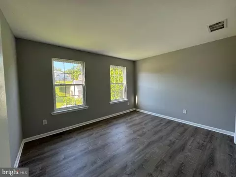 Living - 9 Robert Rhett Way, Newark, DE 19702 photo 18 of 21