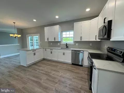 Kitchen - 9 Robert Rhett Way, Newark, DE 19702 photo 7 of 10
