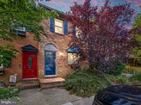 2825 W 6th St, Wilmington, DE 19805