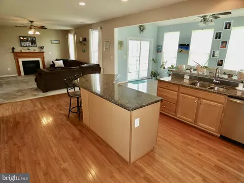 Kitchen - 509 Aviemore Dr, Townsend, DE 19734 photo 5 of 6