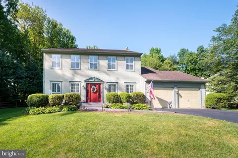 219 Timber Knoll Dr, Bear, DE 19701