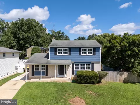 15 Festival Ct, Newark, DE 19702