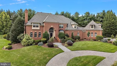 609 Edgehill Rd, Wilmington, DE 19807