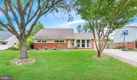 1115 Parkside Dr, Wilmington, DE 19803