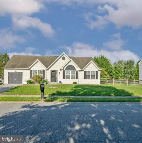 9 Brook Ramble Ln, Townsend, DE 19734 photo 2