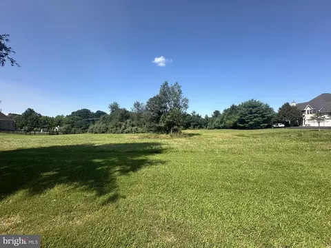 302 Bohemia Mill Pond Dr, Middletown, DE 19709