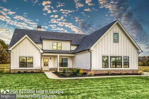 3211 Wrangle Hill Rd, Bear, DE 19701