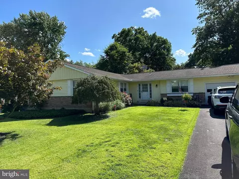 2624 Pennington Dr, Wilmington, DE 19810