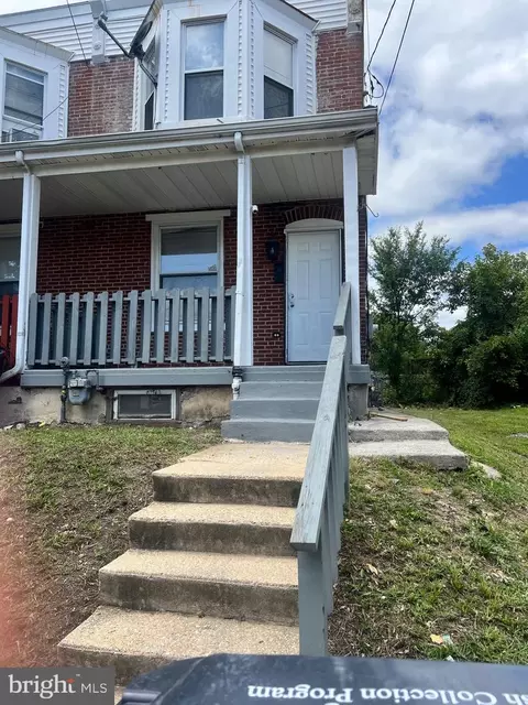 2105 Spruce St, Wilmington, DE 19802