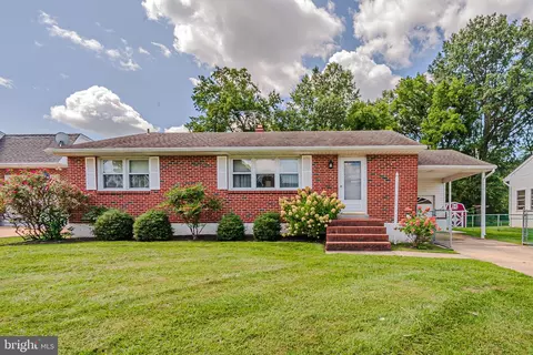 35 Dawes Dr, Newark, DE 19702