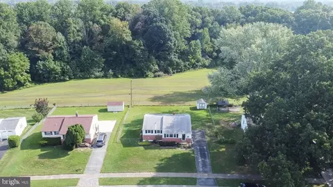 328 Tamara Cir, Newark, DE 19711 photo 4