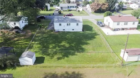 328 Tamara Cir, Newark, DE 19711 photo 5