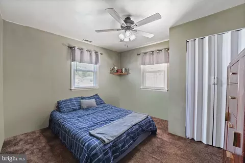 Bedroom - 1100 Greentree Rd, Newark, DE 19713 photo 4 of 7
