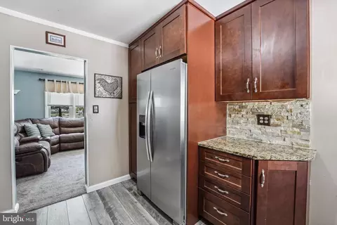 Kitchen - 1100 Greentree Rd, Newark, DE 19713 photo 3 of 4