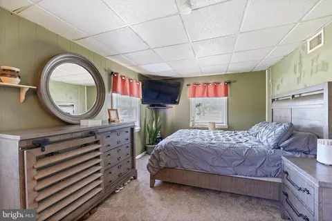 Bedroom - 1100 Greentree Rd, Newark, DE 19713 photo 1 of 7