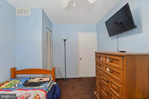 Bedroom - 1100 Greentree Rd, Newark, DE 19713 photo 7 of 7