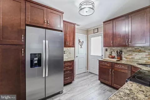 Kitchen - 1100 Greentree Rd, Newark, DE 19713 photo 1 of 4
