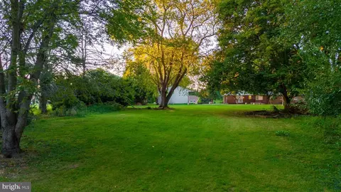 4 Moores Dr, Bear, DE 19701 photo 10
