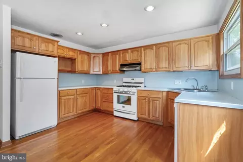 235 S Dillwyn Rd, Newark, DE 19711 photo 8
