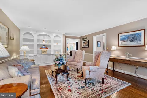 Living - 121 Augustine Rd, Wilmington, DE 19803 photo 2 of 4