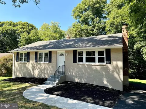 26 Worral Ct, Newark, DE 19711 photo 2