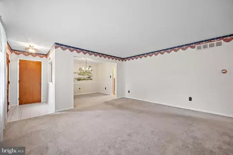 Living - 33 Rawlings Dr, Bear, DE 19701 photo 3 of 3