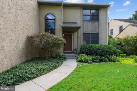Exterior - 7 Donegal, Newark, DE 19711 photo 2 of 7