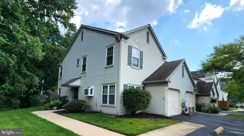 426 Stonebridge Blvd, New Castle, DE 19720