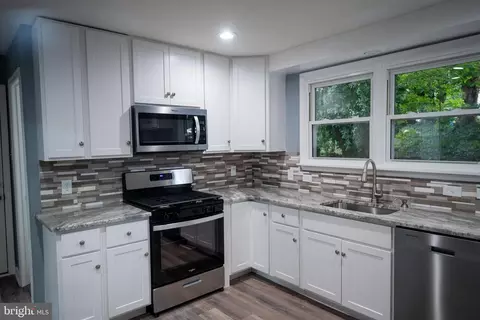 410 Darwin Dr, Newark, DE 19711 photo 10