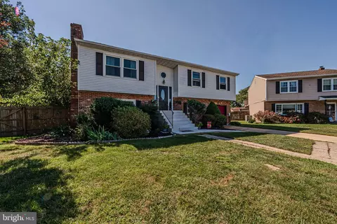 6 Jamestowne Dr, Bear, DE 19701