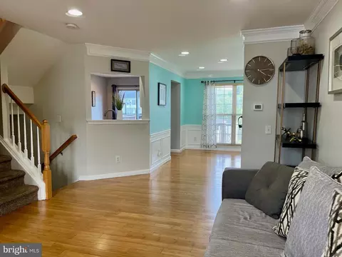 Living - 175 Darling St, Newark, DE 19702 photo 1 of 1